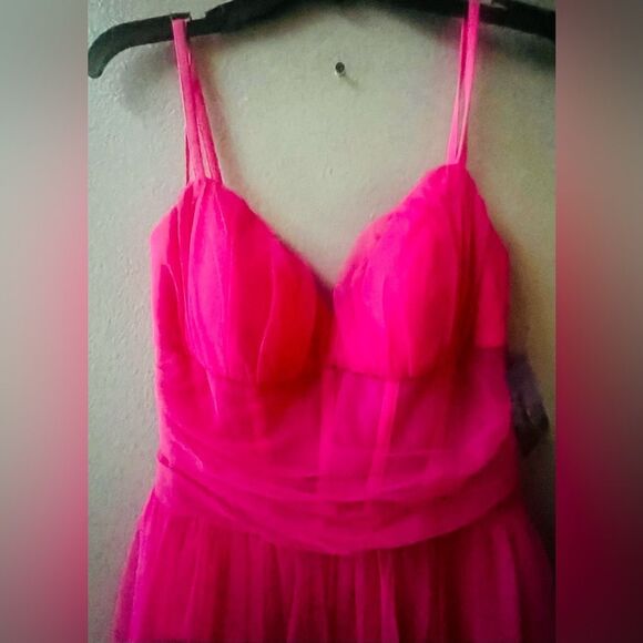 MORGAN & CO. SWEETHEART NECK TULLE HOT PINK BALLGOWN JUNIORS SIZE 5~NWT - Picture 4 of 6